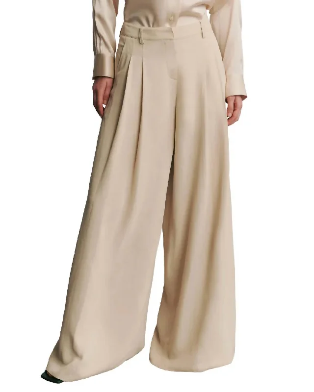 Didi Wide Leg Pants In French Oak